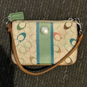 Coach wrislet/wrist wallet